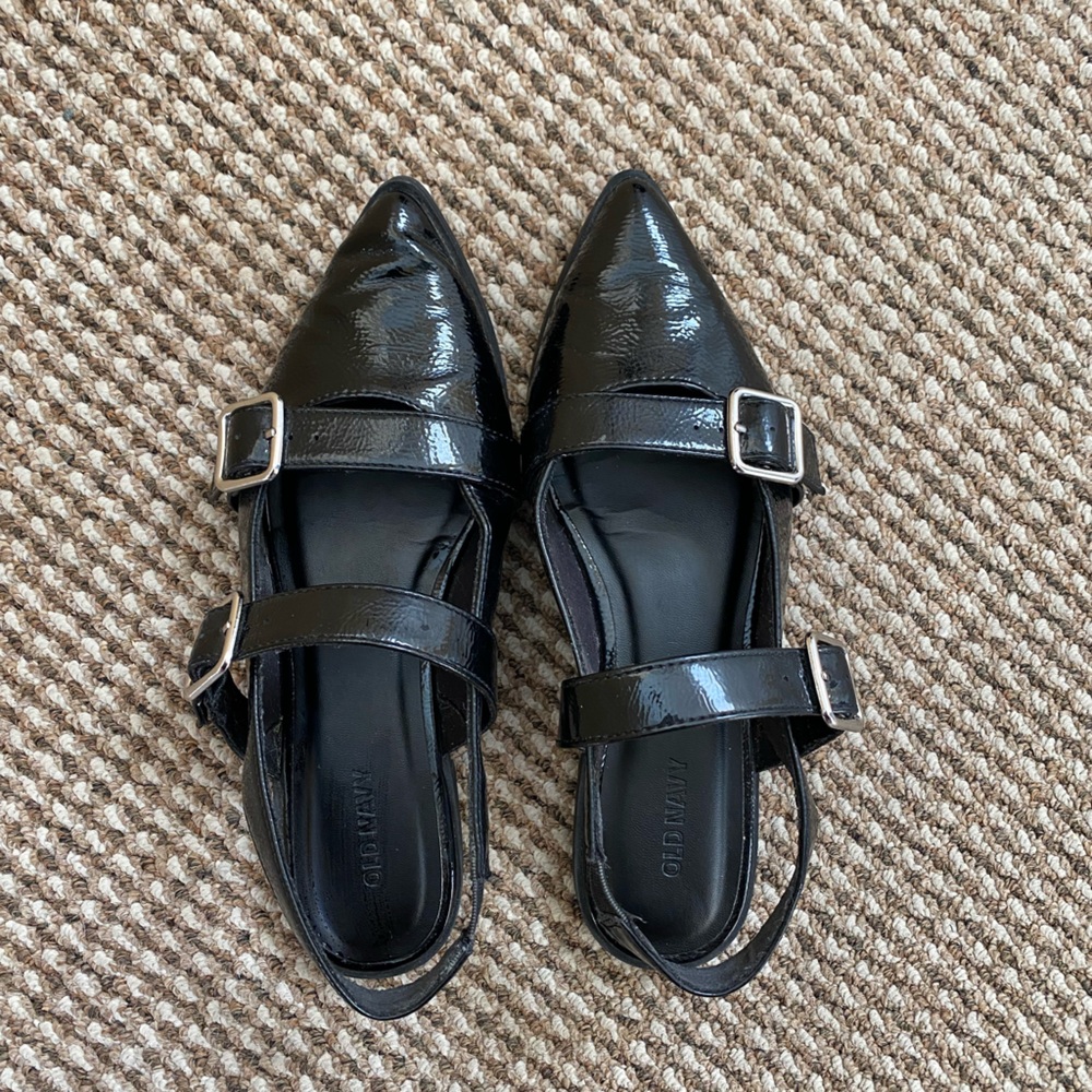 Pointed Toe Flats - Picture 2 of 4
